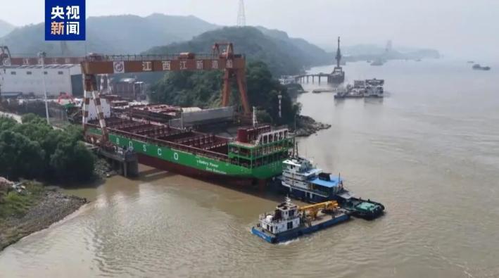 全球首个、关键突破 国庆假期大国重器捷报频传