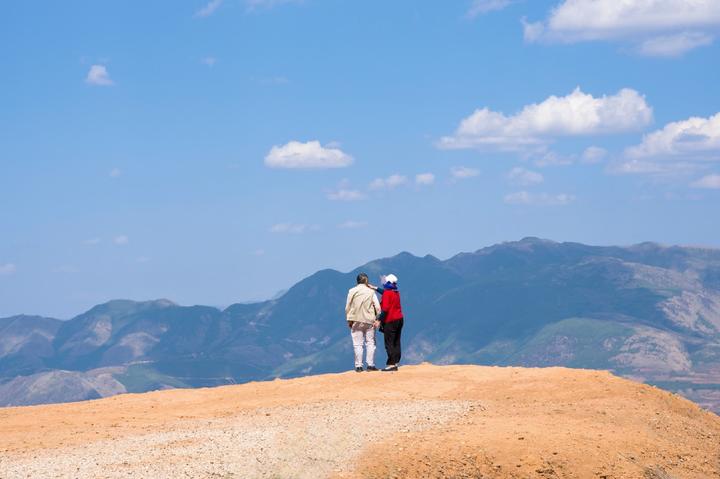 银发旅行热：消费升级、适老化与新蓝海