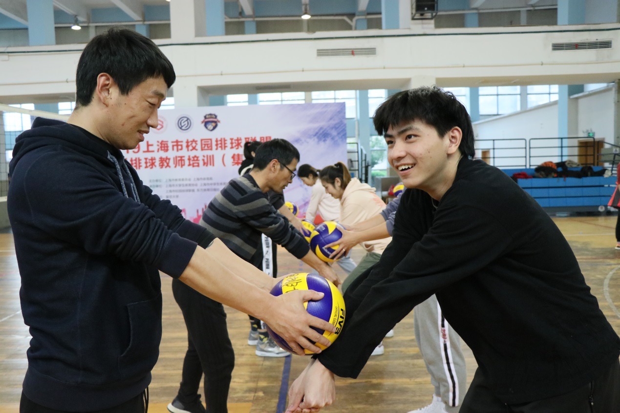 冯帅章：部分院校的专业设置与实际需求脱节