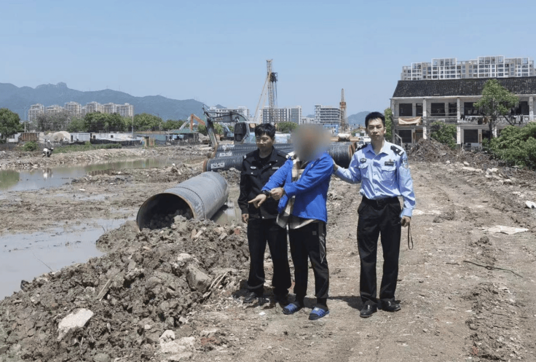 涉密专用装备岂能卖钱 监守自盗起祸端