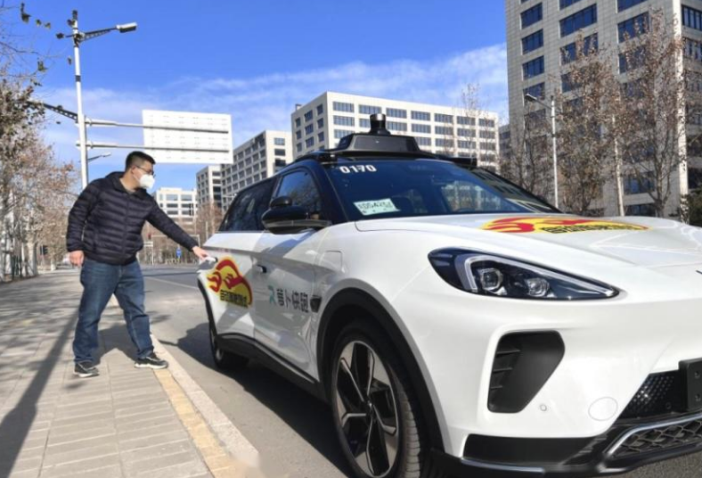 萝卜快跑携手PostBus，在瑞士推出自动驾驶服务AmiGo