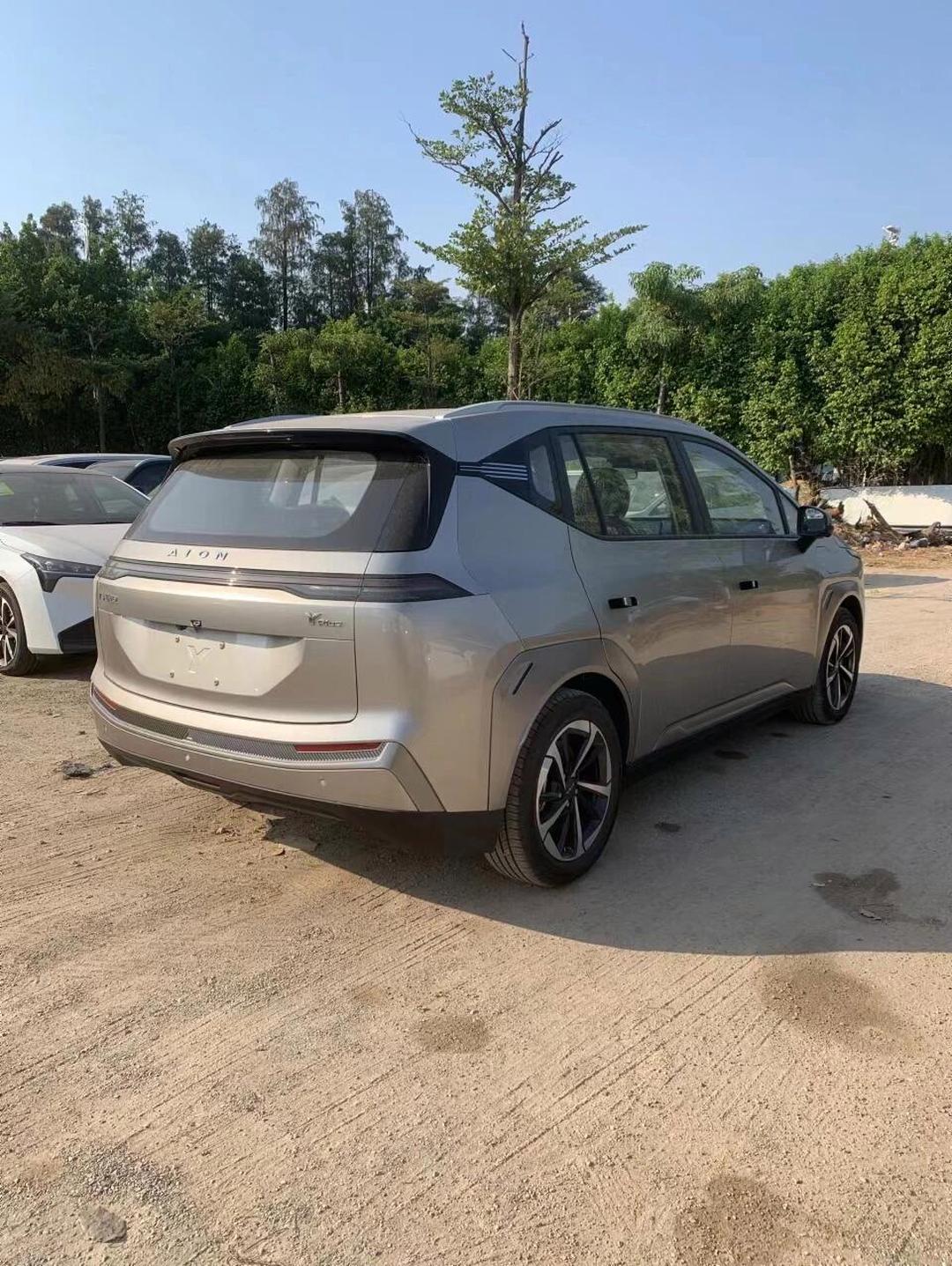 广西汽车集团自主乘用车起步:埃尚品牌首发小型电动车