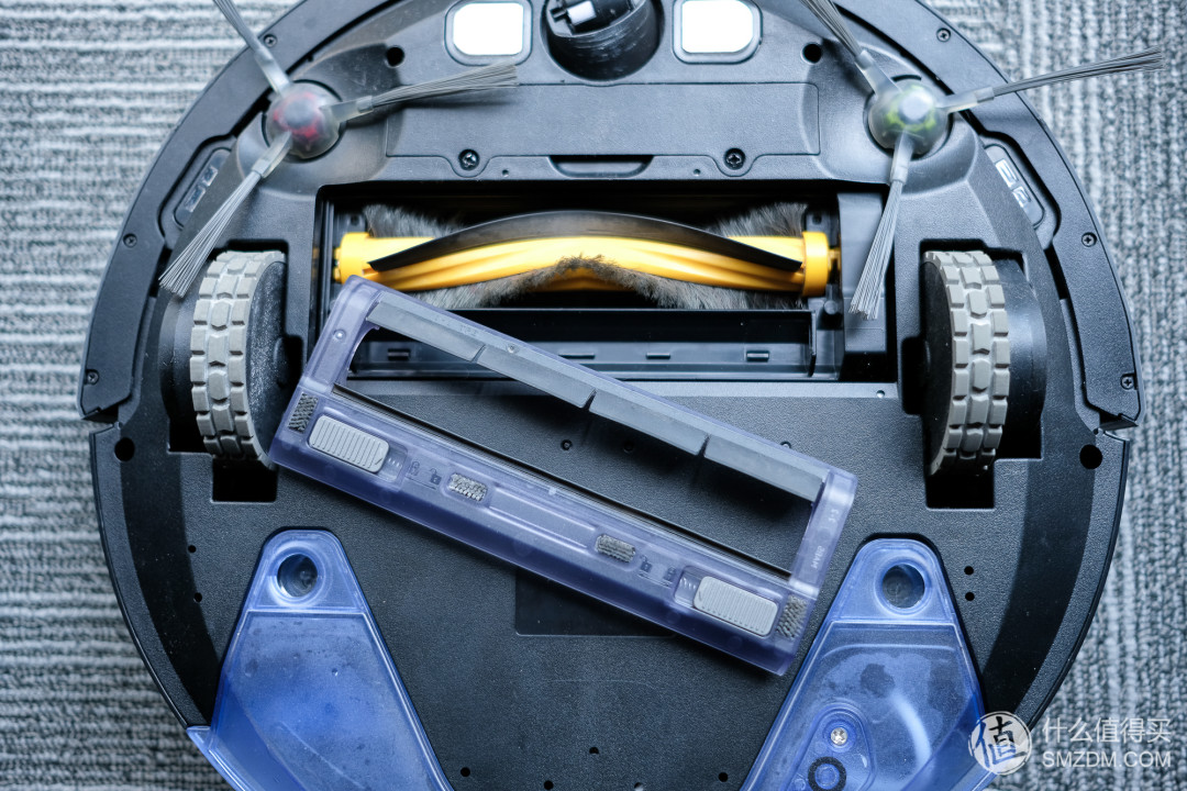 富佳股份获得发明专利授权：“一种加热部、滚刷及清洁装置”