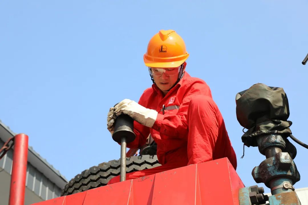 中国石油获得发明专利授权：“油井封井装置及方法”