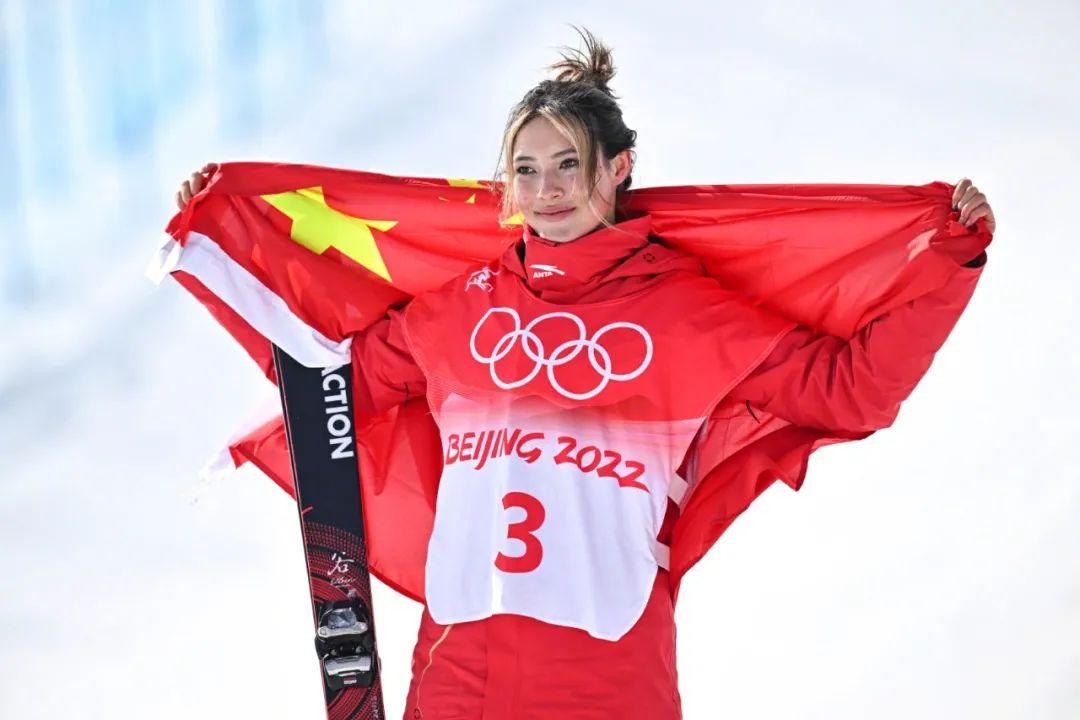 入主新疆火炬、“入局”重庆财信，“80后”江西能源大佬雍芝君引关注