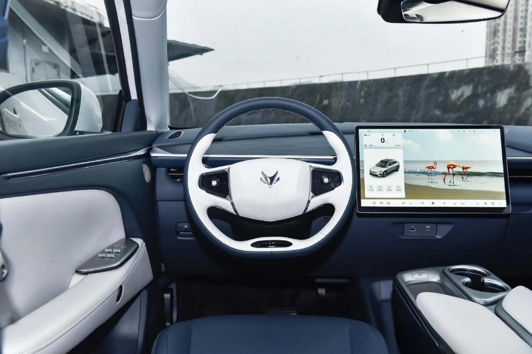 承载北汽新能源“爆款”刚需 全新阿尔法T5重装上市