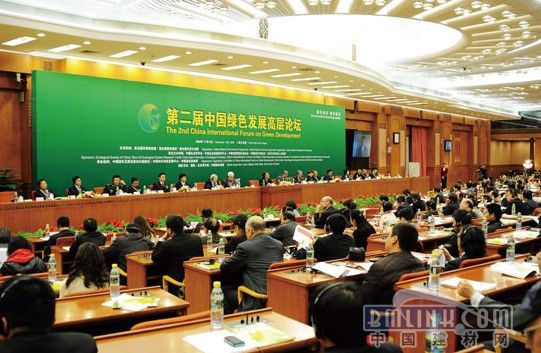 进博会观察｜低碳目标正在激发大量“绿色装备”需求