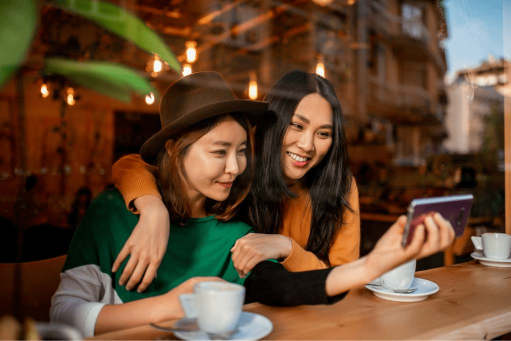 面向Z世代的出海指南:“砸钱”失灵 “爹味”劝退