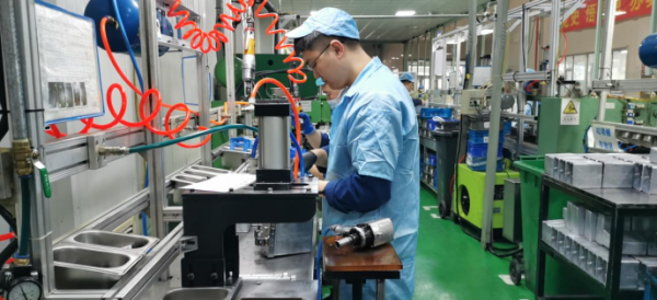 长春一东(600148.SH)：获得政府补助172.94万元