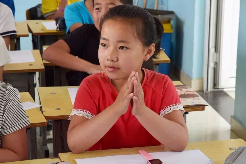 心系少年儿童 厚植成长沃土 ――富德生命人寿携手中国儿基会在广东肇庆举行“小海豚计划”公益捐赠活动