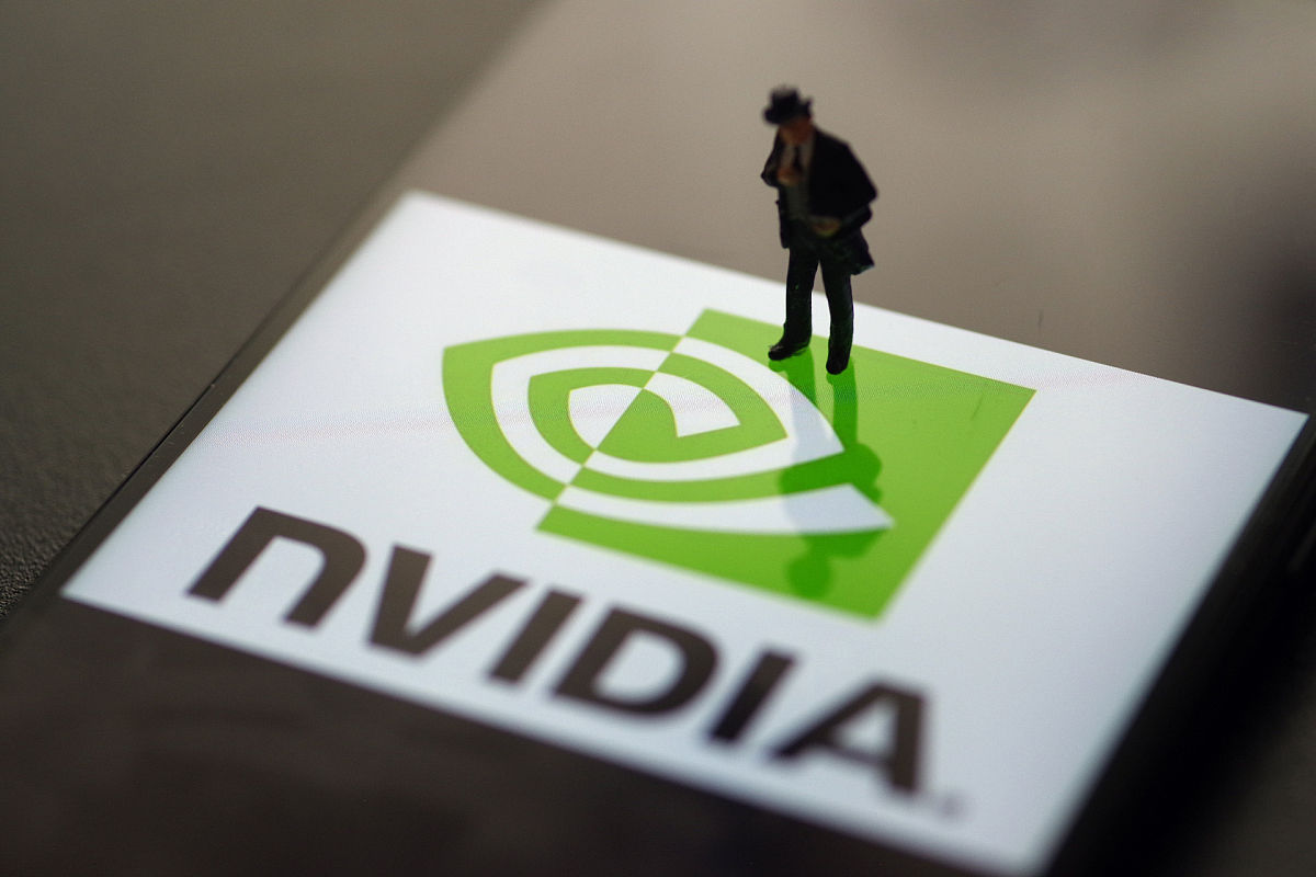 医疗IT龙头卫宁健康惊变：董事长周炜行贿获刑辞职，其子将接任董事