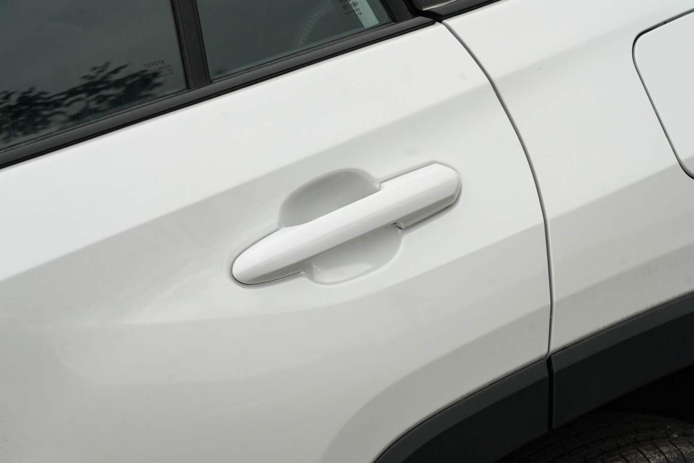 东箭科技获得外观设计专利授权：“汽车内把手”