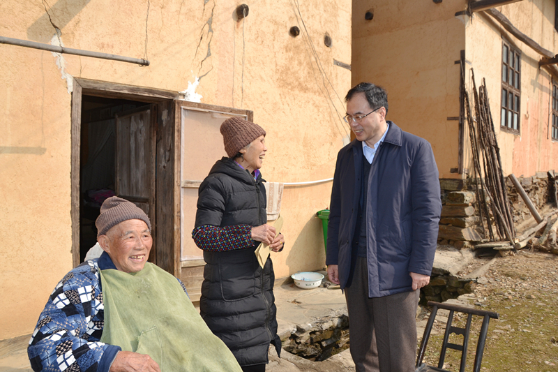 新天地：2025年11月20日公司股东户数为18,708户