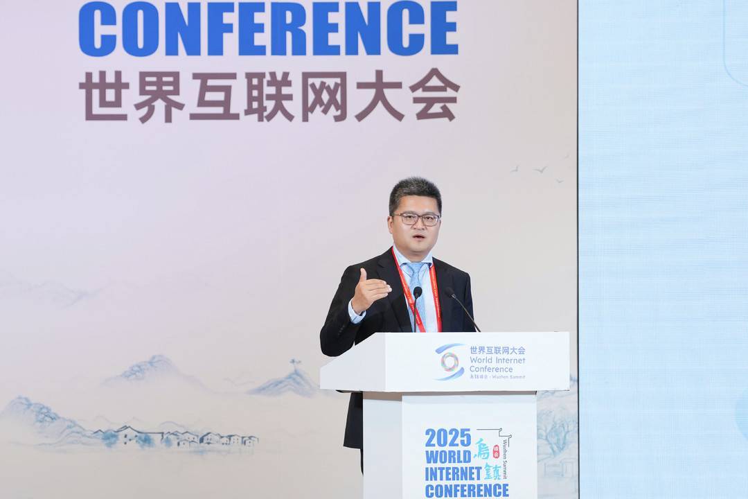 蚂蚁边界再拓展 从金融到健康再到通用AI助手