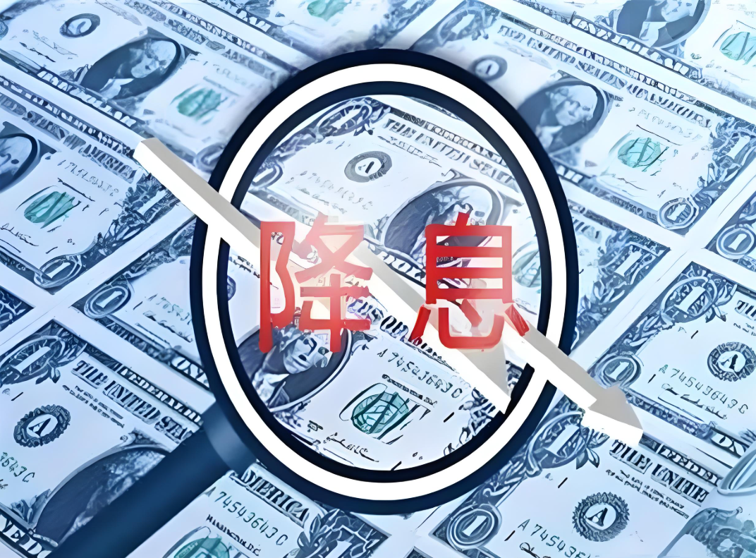 规模膨胀遇上持续减持，美债走到十字路口？