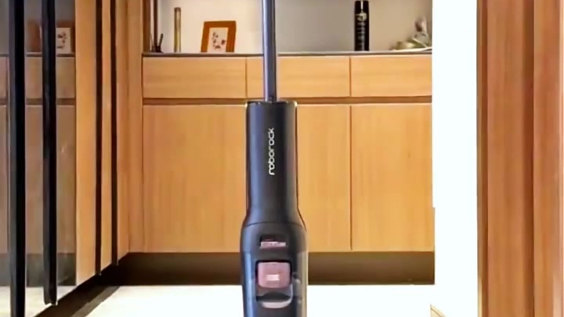 石头科技获得实用新型专利授权：“清洁设备和清洁系统”