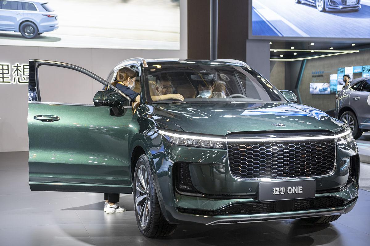 碳酸锂供需“新叙事”：真的能涨到15万元/吨吗？