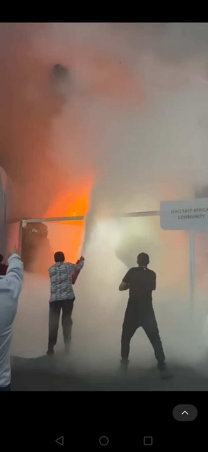 记者直击：香港大埔大火已造成44人遇难，有老者称“住了几十年，没见过这么大的火”