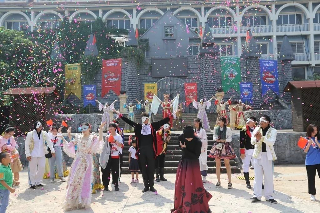 高溢价收购关联资产却无业绩承诺,巨资“押注”收入持续下滑景区,宋城演艺9.63亿并购案引争议