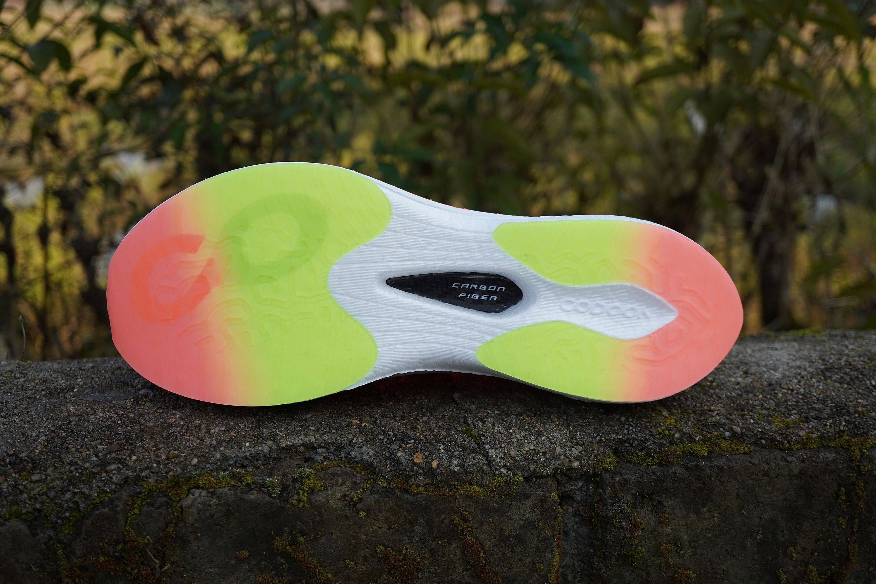 全民碳板风吹向小学生