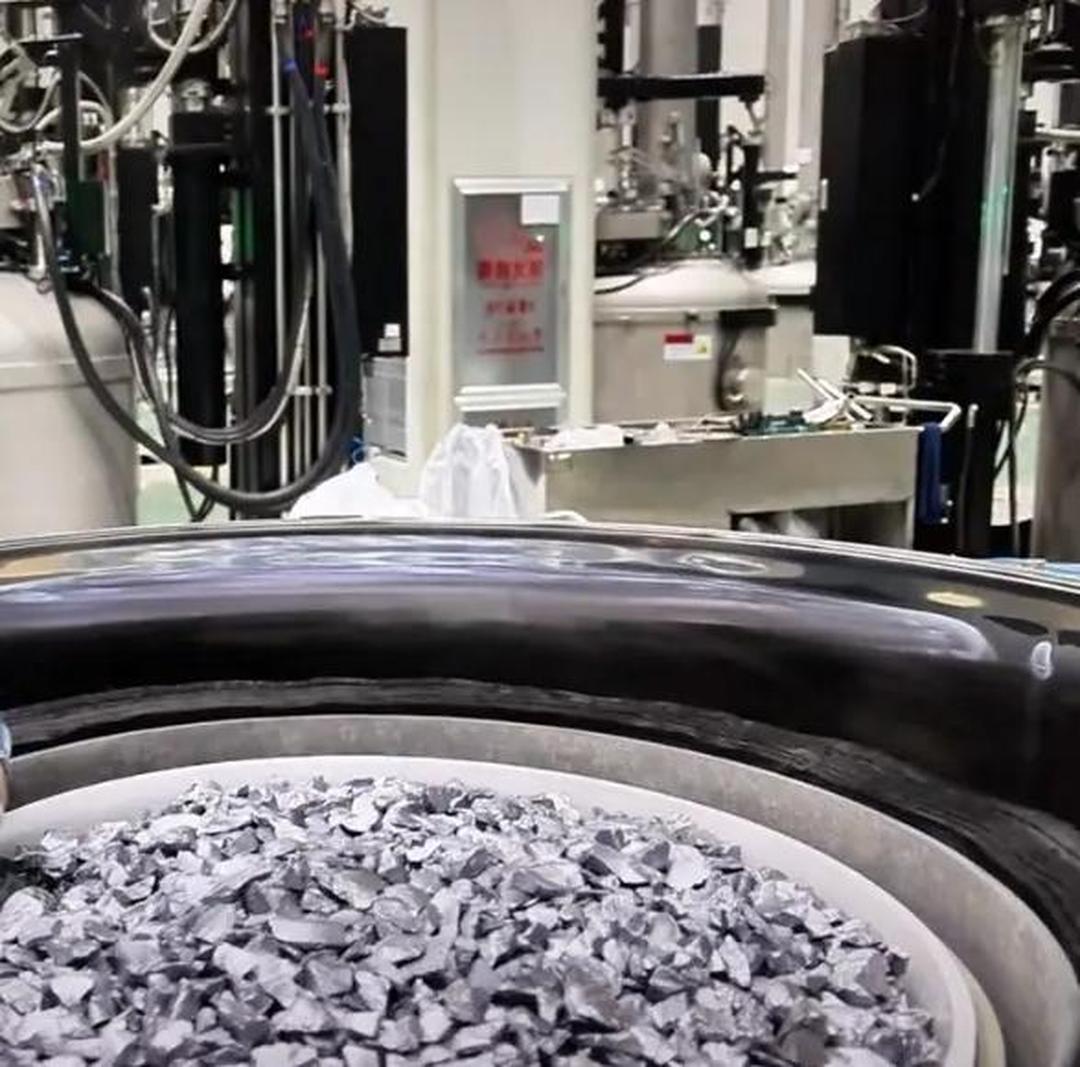 历经半年,硅料收储计划迈出关键一步