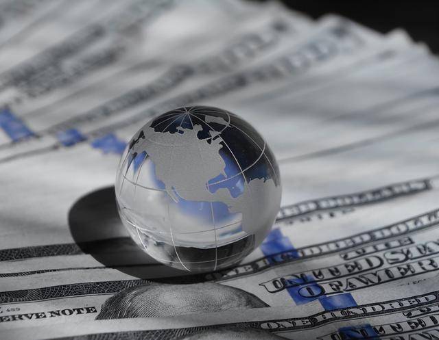 太阳纸业：境外采购原材料主要以美元结算为主