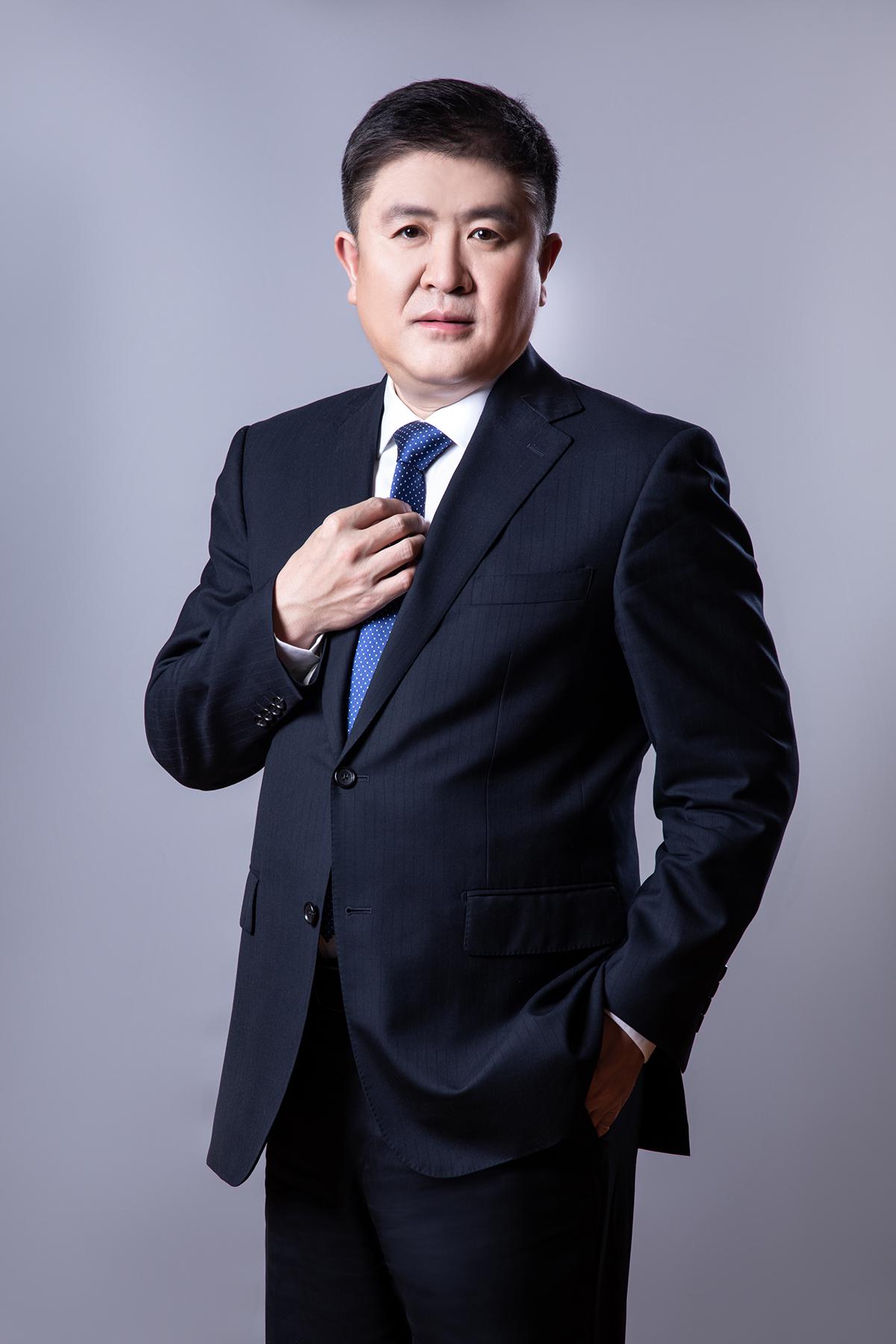 证券业人事大变局：年内54家券商“换帅”，年轻面孔走上台前