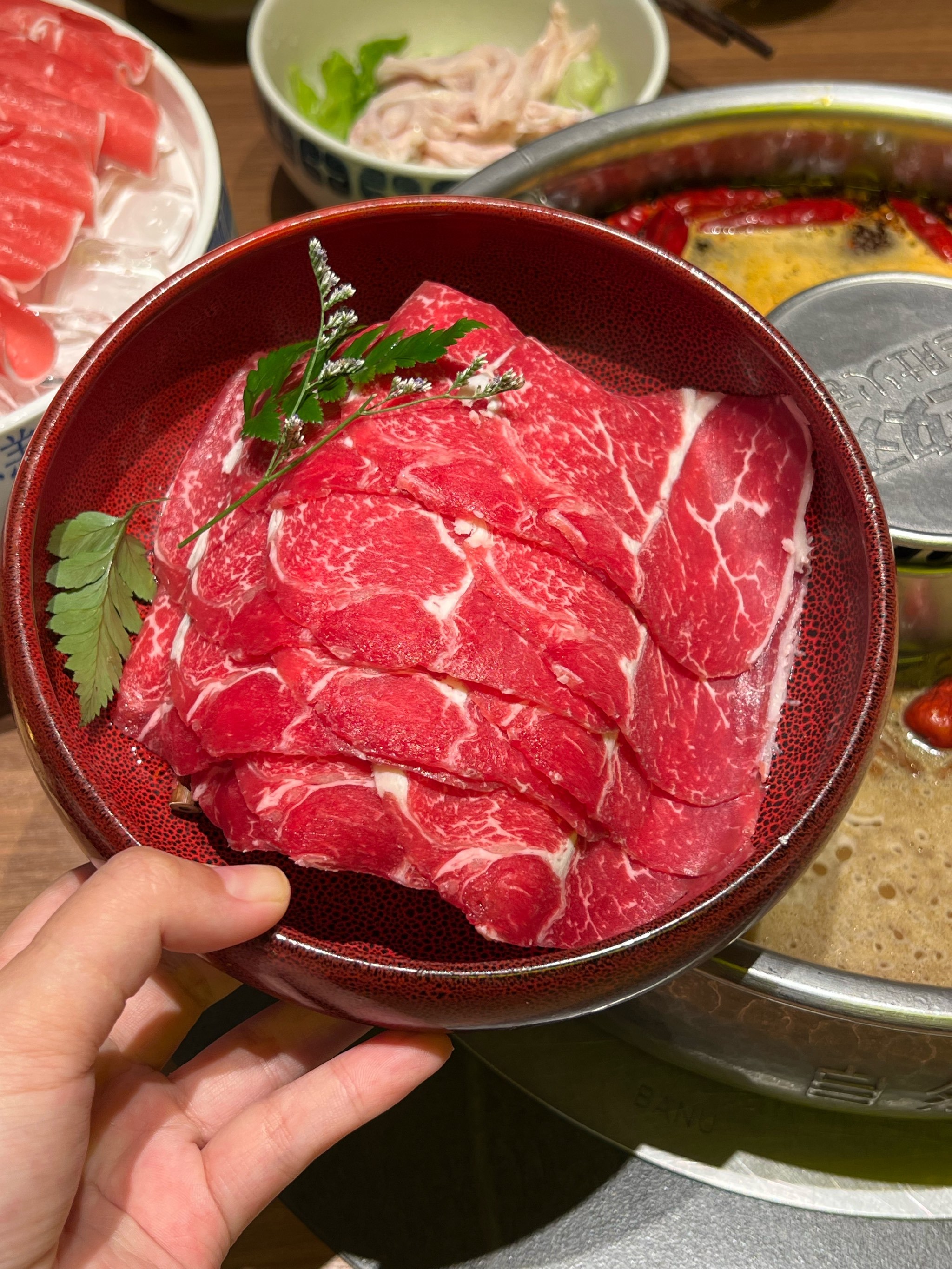 星瞰IPO | “月薪5000不配吃”的巴奴火锅，二度冲刺上市