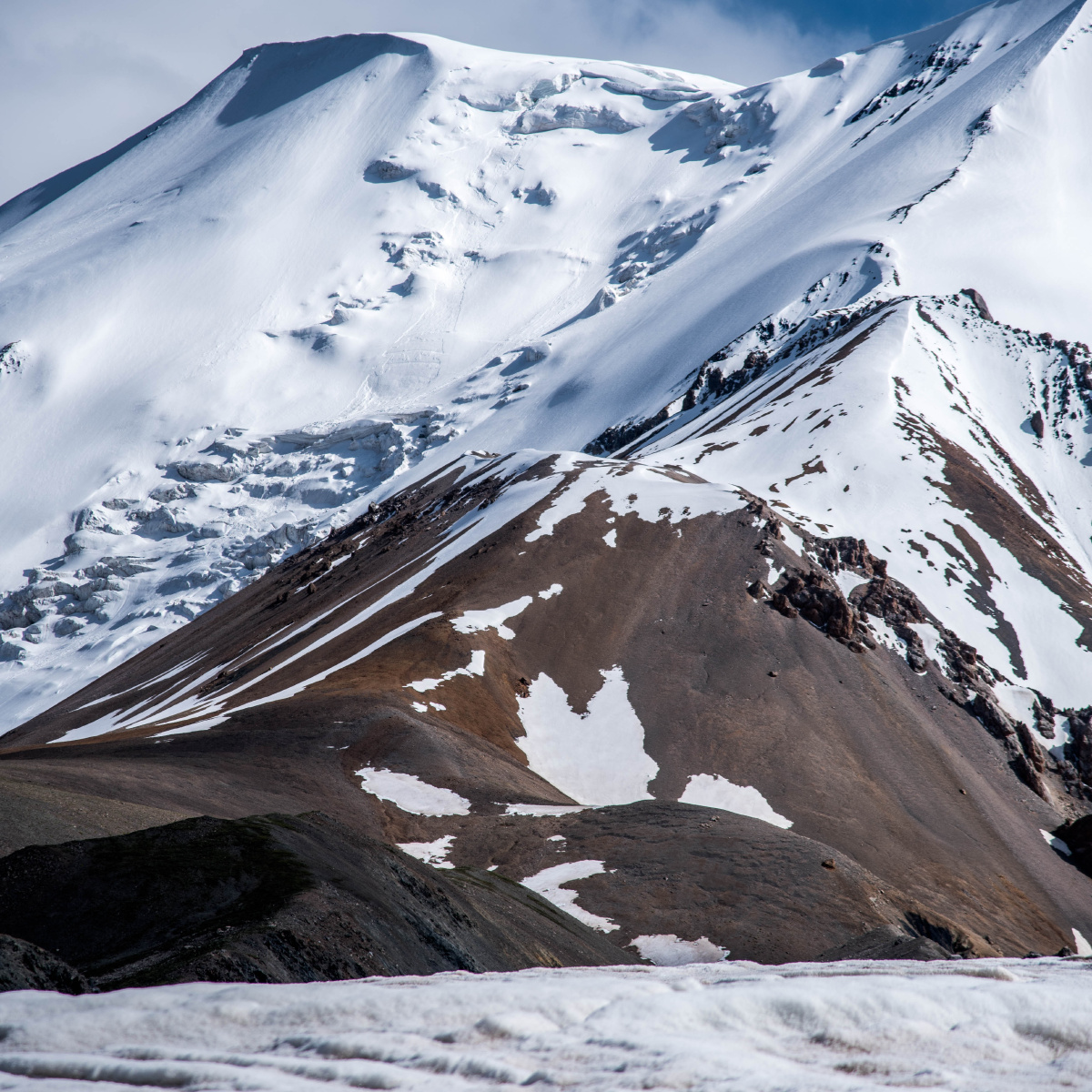 买量“失灵”之后，冰川网络大转身