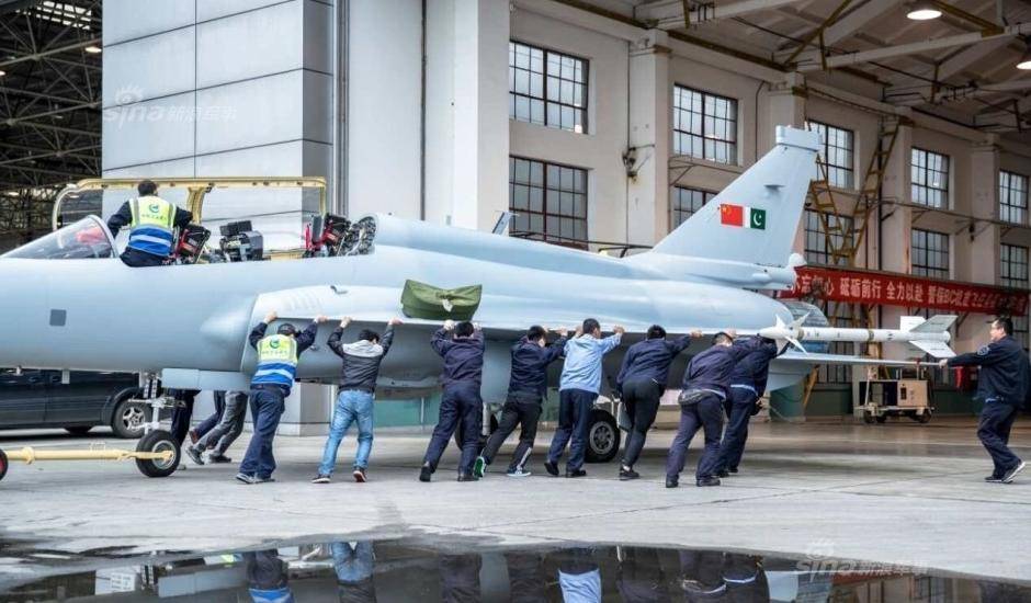 中航成飞：按国家规定设置产假育儿假并足额支付工资