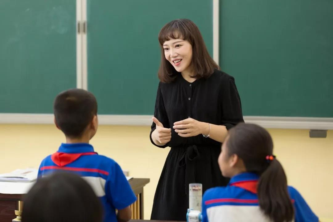 张悦然：保持在场，永不放弃严肃表达|我们的四分之一世纪