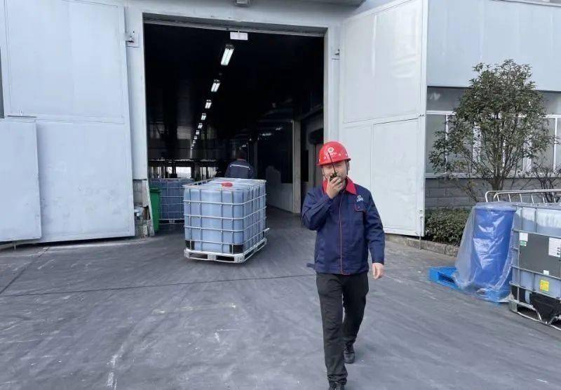 天奈科技：1月6日高管郑涛减持股份合计105.77万股