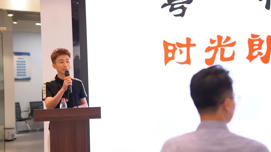 徕木股份：1月6日高管方培喜减持股份合计5万股