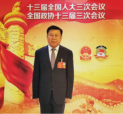 江中药业总经理肖文斌辞职