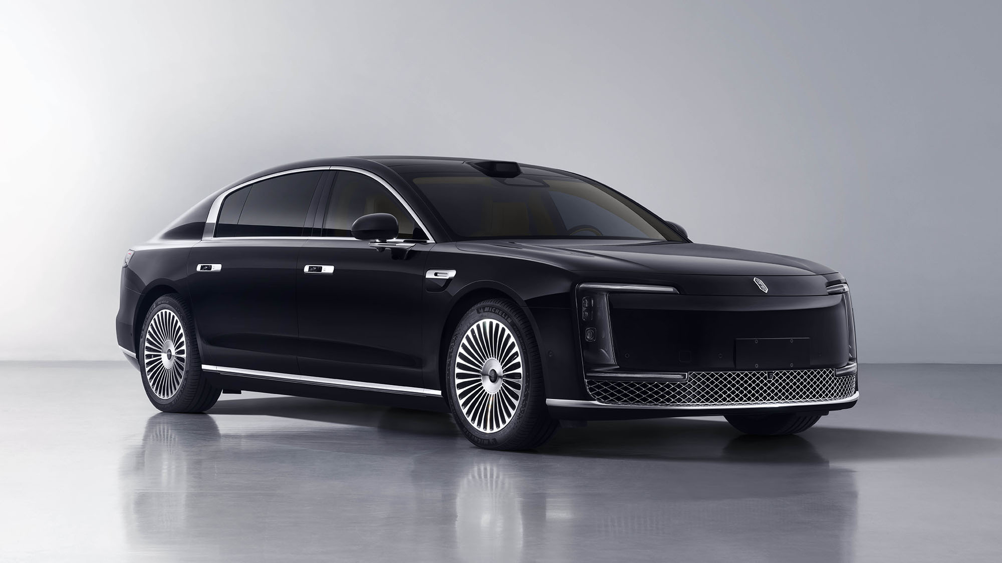 尊界S800｜写入《2025 汽车行业影响力年鉴》