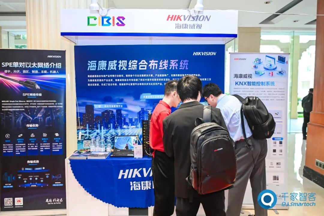 金 螳 螂：AI研发聚焦建筑装饰智能化