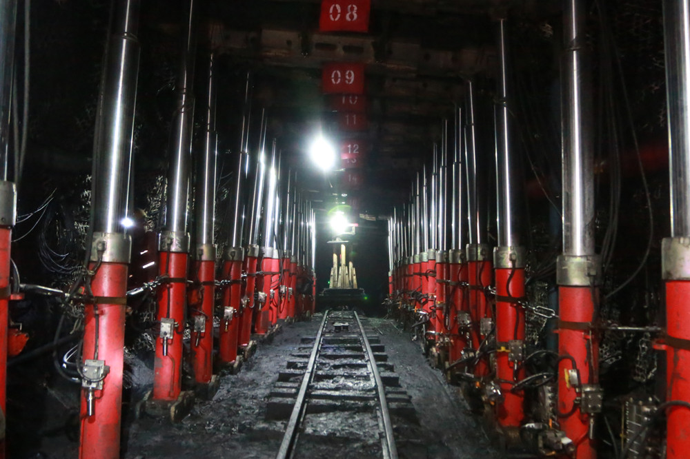 冀中能源获得发明专利授权：“一种基于煤矿离层注浆的跑浆封堵策略生成方法及系统”