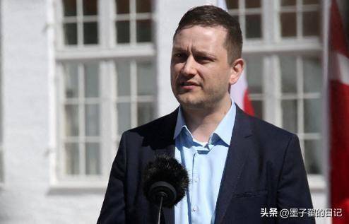 伟伟道来|就职一周年,如何评价特朗普的表现