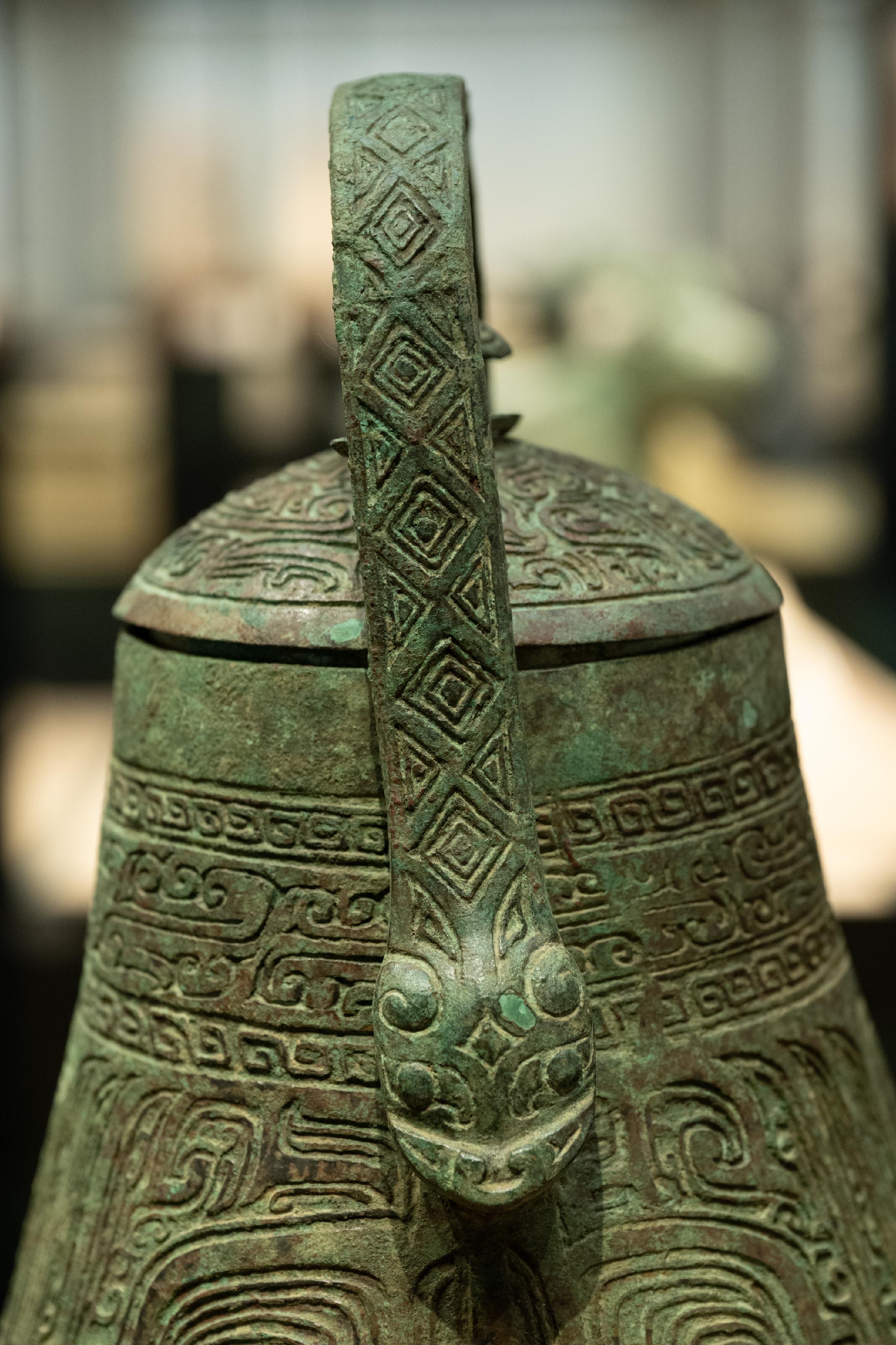 清华艺博“中国之中”：一站式饱览中原珍宝