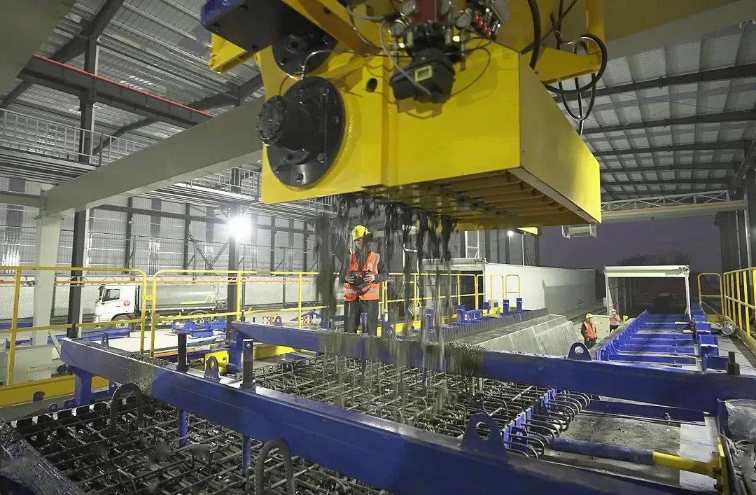 首钢股份获得发明专利授权：“一种控制鱼雷罐罐口粘渣的方法”