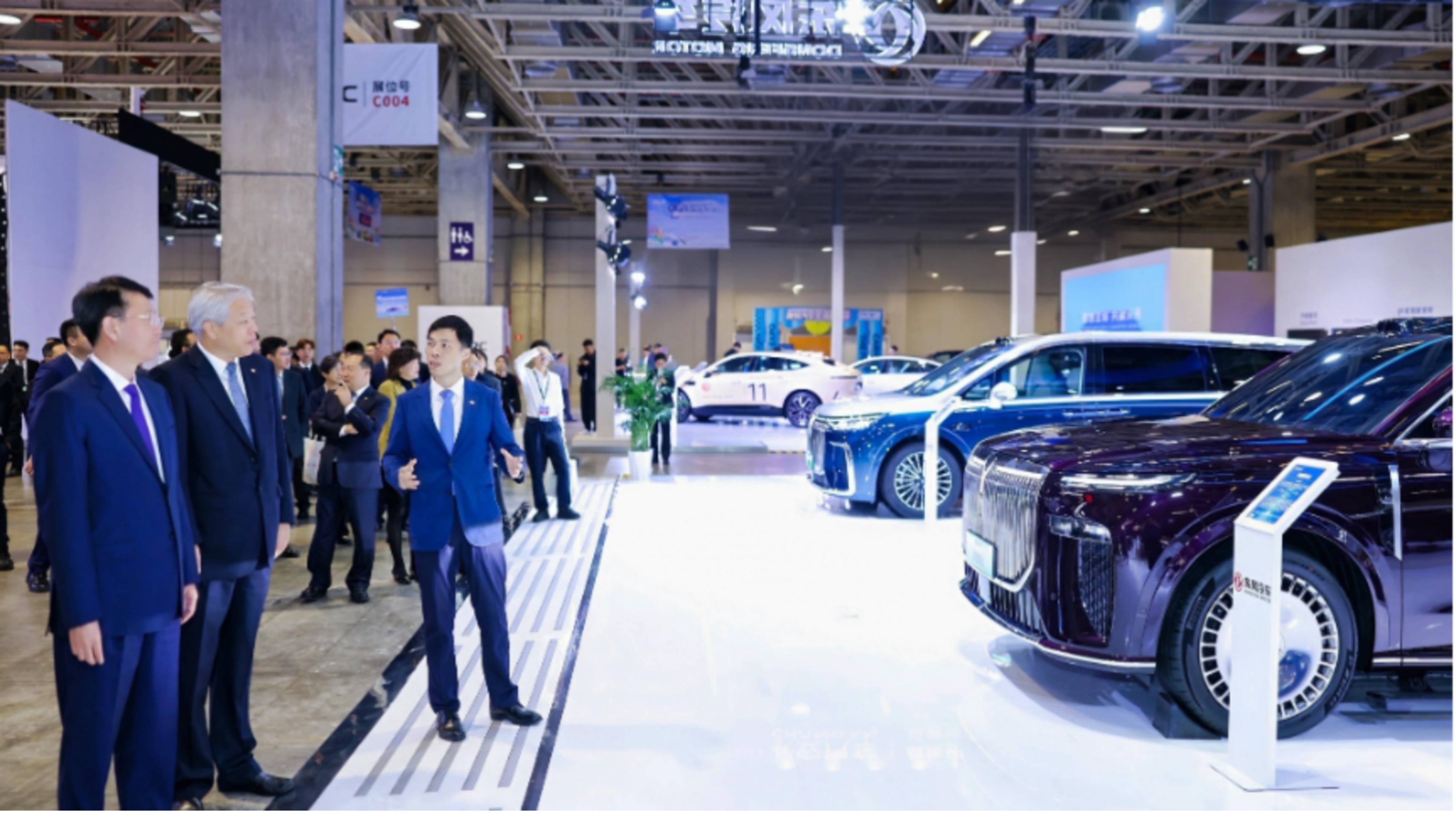 一汽-大众锚定2026:13款新产品密集投放,剑指2030年新能源占比60%