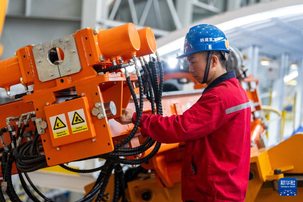 铁建重工获得发明专利授权：“隧道掘进装置”