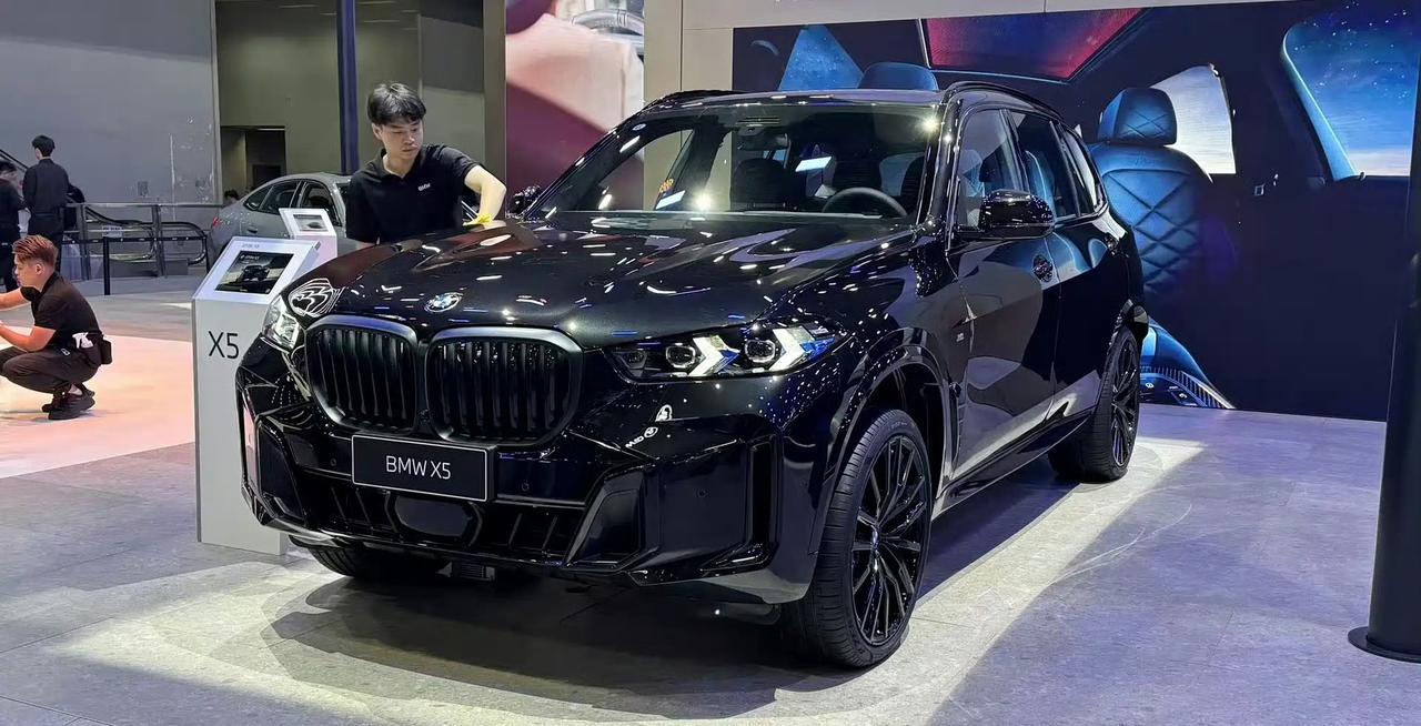 宝马2026年中国战略：三大品牌推约20款新车，另有马年特别版